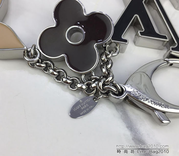 路易威登LV 頂級原單 M67119白叻卡其 Fleur de Monogram 包飾 任意搭配 路易威登各個標誌性包款  ydh1020